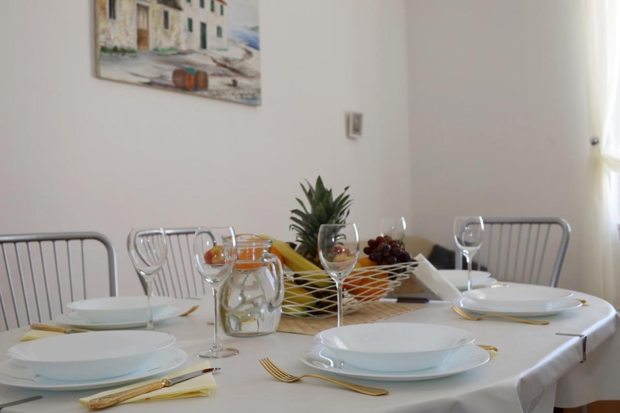 Apartman Dajana Supetar Dış mekan fotoğraf